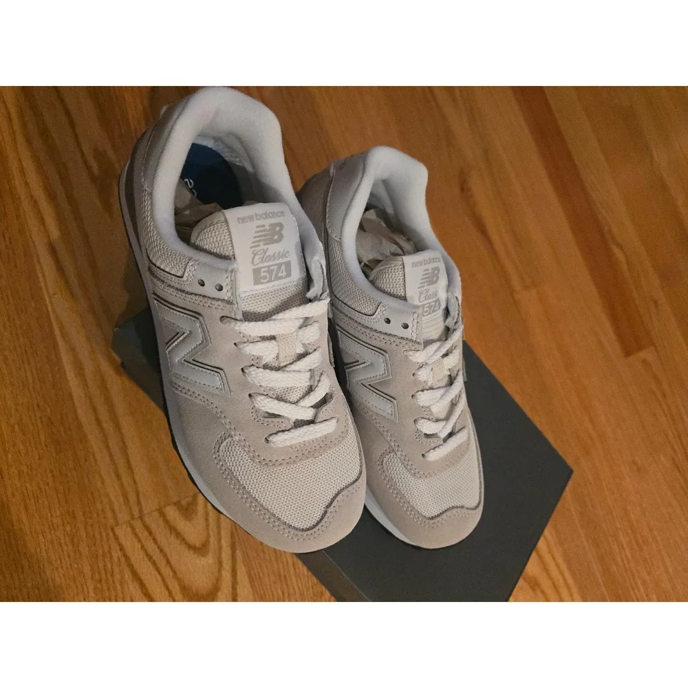 NEW Balance 574 Core CLASSIC - NIMBUS - SUEDE size women 7 men  5.5 new with box